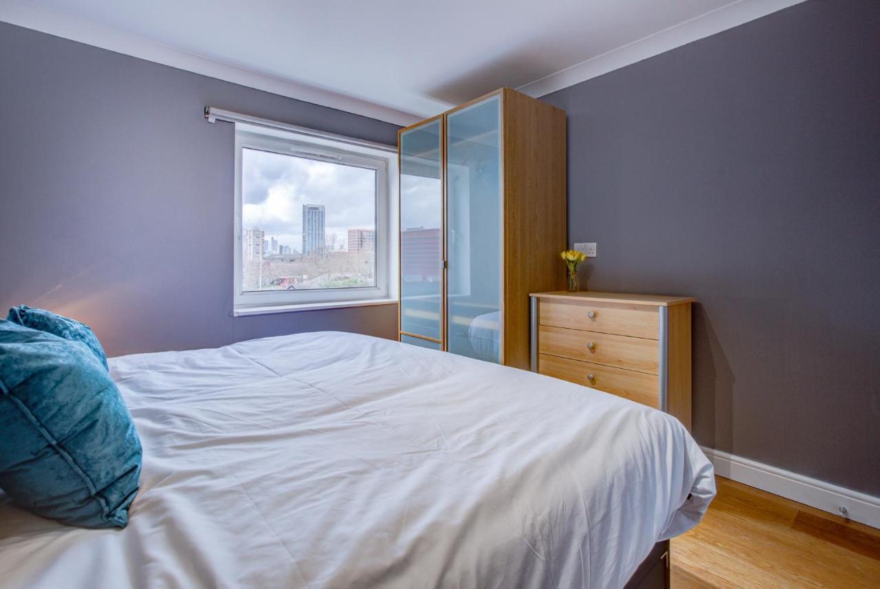 Statera Apartments - Thames View Лондон Экстерьер фото